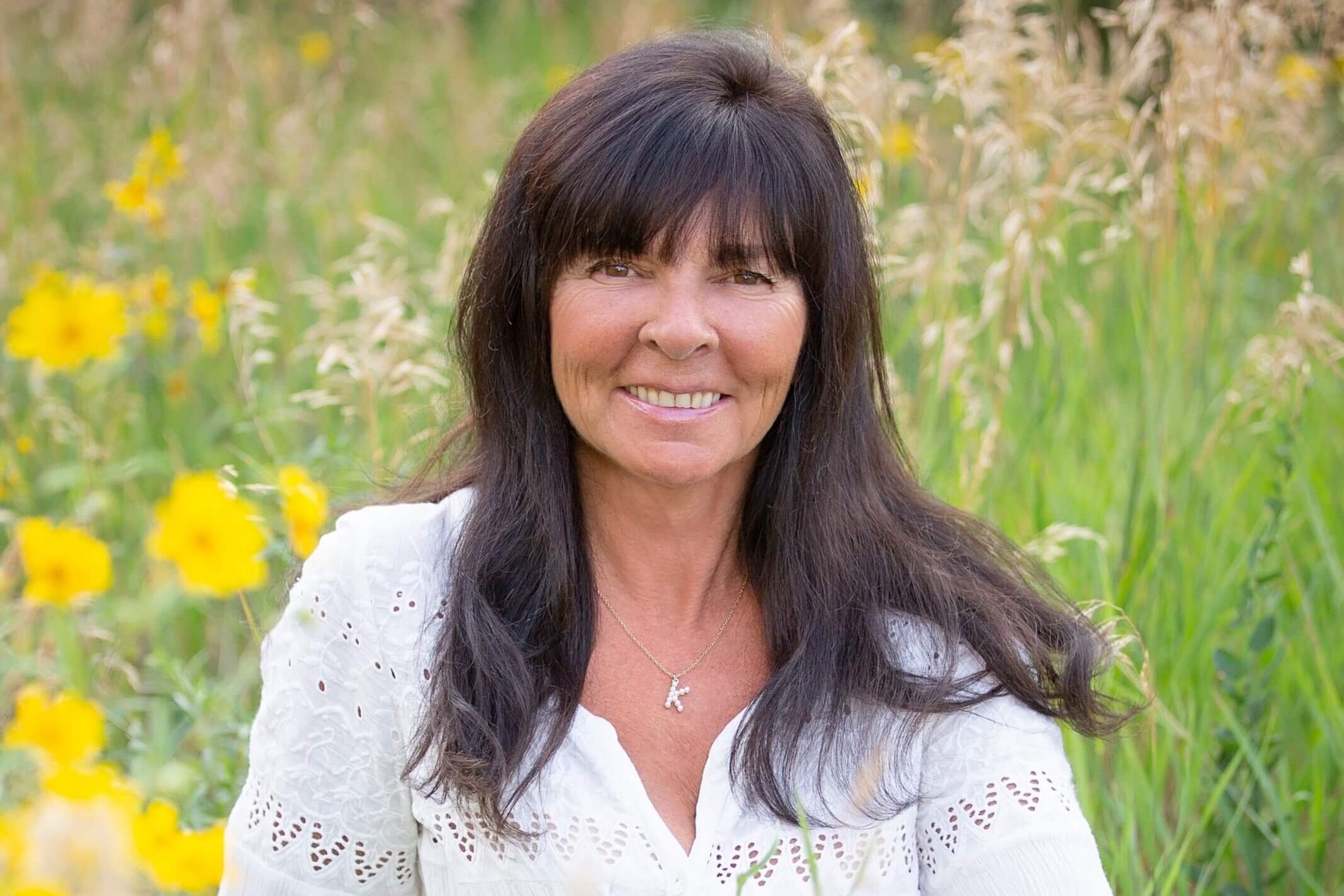 Katy Barlett a Master Life Coach, co-owner of coaching company, and Executive VP of the Luminaries division. I work with people from all over the world
